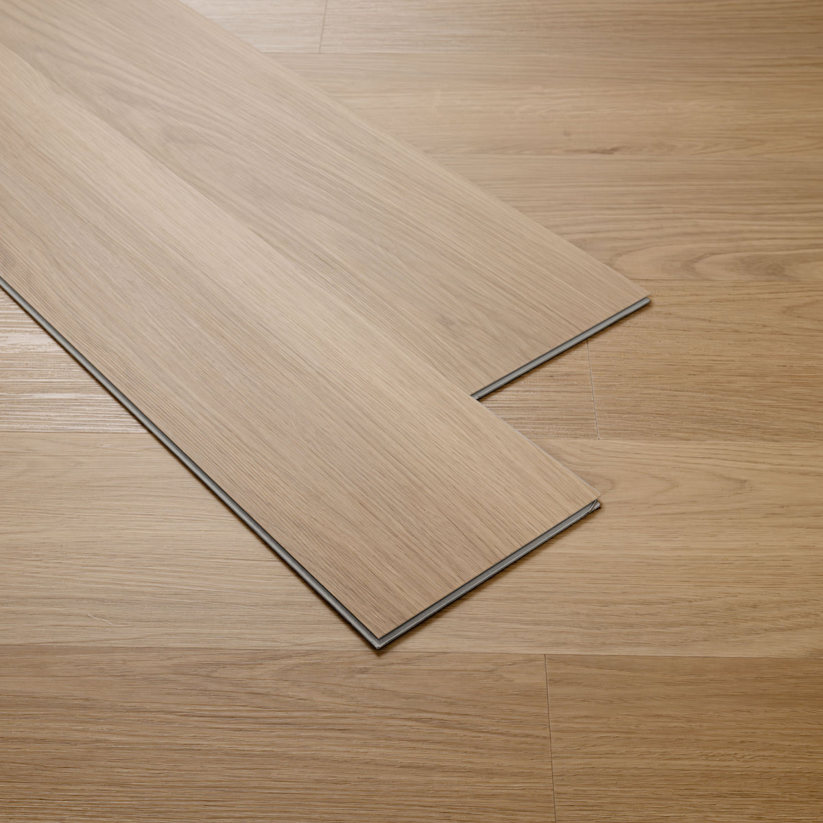 Cyrus 2.0 Flora Drift Luxury Vinyl Plank, plank edge profile
